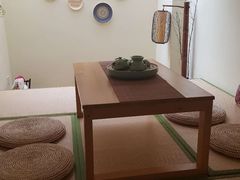 -小草屋轰趴馆别墅派对新场团建家庭聚会