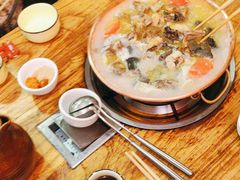 -阿婆情腊排骨火锅(忠义店)