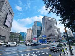 -BHC炸鸡(明洞总店)