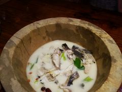 -滇香肴·云南菜蒸汽石锅鱼(云南北路店)