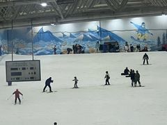 -乔波室内滑雪场