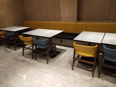 -汉庭优佳(上海娄山关路地铁站店)