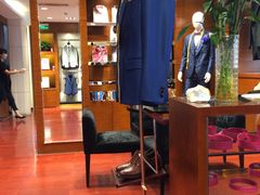 -宇翔服饰(双井桥东首城国际店)