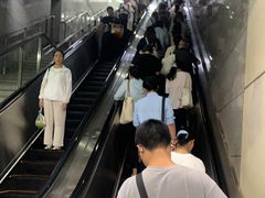 -陆家浜路(地铁站)