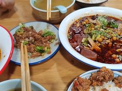 -朱大嘴肥肠血旺(福字街店)