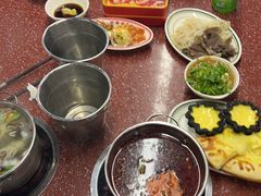-四囍码头海鲜烧烤自助火锅(外滩南京东路悦荟广场店)