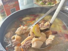 -盛得农家美食·无花果浸鸡·古法烧鸡·竹筒饭(白水寨森林海店)