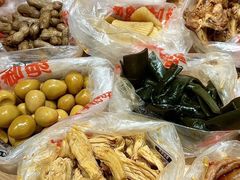 -绝味鸭脖(双龙路店)