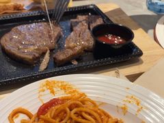 -必胜客(WOW黄骅华贸店)