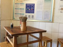 靠窗位-纯阳馆鱼香排骨面(东二道街店)