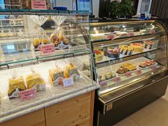 面包甜点陈列柜-和园餐厅