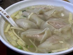 刀鱼馄饨-老半斋(福州路店)