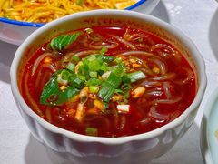 重庆地地道道的酸辣粉-雲蜀龙阁·金牌水煮鱼(方庄店)