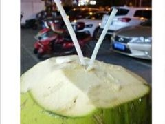 -海口骑楼小吃街