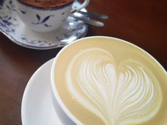 -Café Monson