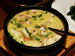 鲜松茸浓汤八公山豆腐-山里亲戚(淞虹路店)