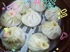 -莱莱小笼·乔艾