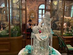 -秘密旅行Bonjour(黑金冠 江南西店)