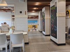 -老娘舅餐厅(黄龙体育中心店)