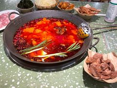 -五里关火锅(上海鑫耀·光环Live店)