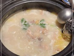 -大匠工房古船木艺术餐厅·猪肚鸡专门店(长白仙岛店)
