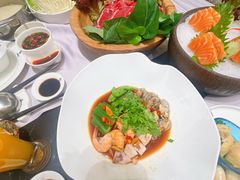 -红鼎豆捞·非遗鲍皇汤火锅(宝丰路店)