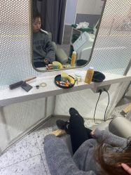 -PE SALON 