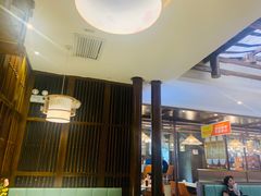大堂-阿瓦山寨·湘菜现炒·剁椒鱼头王(咸阳总店)