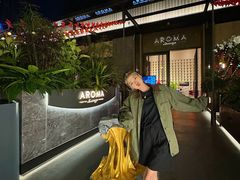 -洛缦音乐餐厅(工业展览馆万象城店)