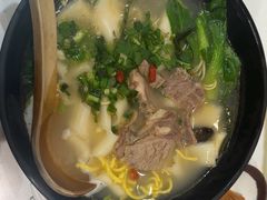 -牛汤哥慢熬牛肉汤(五道口店)