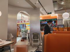 -黄记煌三汁焖锅(新佳丽江汉路店)