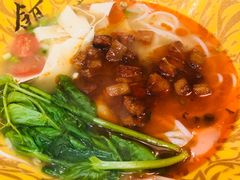 陈浩老司机焖肉米线-小北饵块&饵丝之滇(南锣鼓巷店)