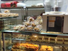 面包甜点陈列柜-白玉兰食品(甜云店)