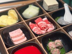 -海底捞火锅鲜切牛肉主题店(长寿路店)