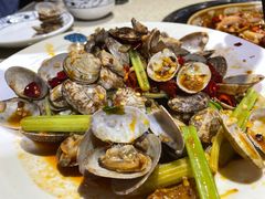 -休记光头香辣蟹干锅店(衣冠庙店)