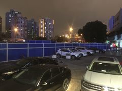 -虹桥天地-停车场