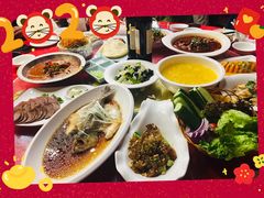 -皇宫大酒店