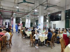 大堂-标记美食新鲜猪杂(兴南大道店)