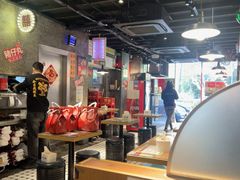 -肥汁米蘭香港米线(定西路店)