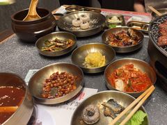 -草家酱蟹炭火烤肉店(珲春南路二店)
