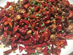 重庆辣子鸡-嫩芽·重庆菜馆(十八梯露台观景店)
