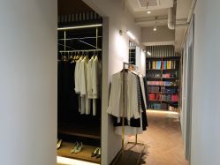 -优刻西服西装定制(金轮国际广场店)