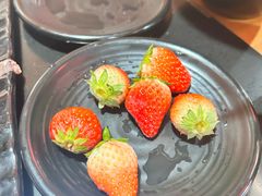 -果松木炭酸菜铜火锅·外婆参鸡汤