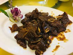 -山明水秀大饭店