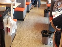 -亚伟瓦罐面美食城(淇县总店)