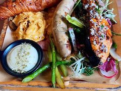 -Mark&Mars Restaurant