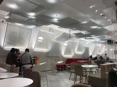 大堂-奈雪的茶(华侨城创意园店)