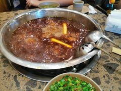 -肖肖酸萝卜鱼火锅(总店)