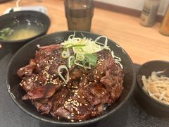 -難波肉劇場