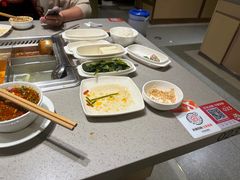 -海底捞火锅(曹安公路店)